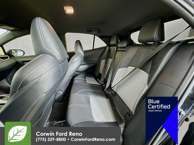 Vehicle image 24 of 30