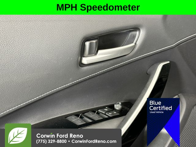Vehicle image 14 of 30