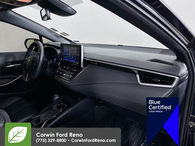 Vehicle image 23 of 30