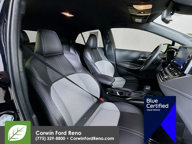 Vehicle image 25 of 30