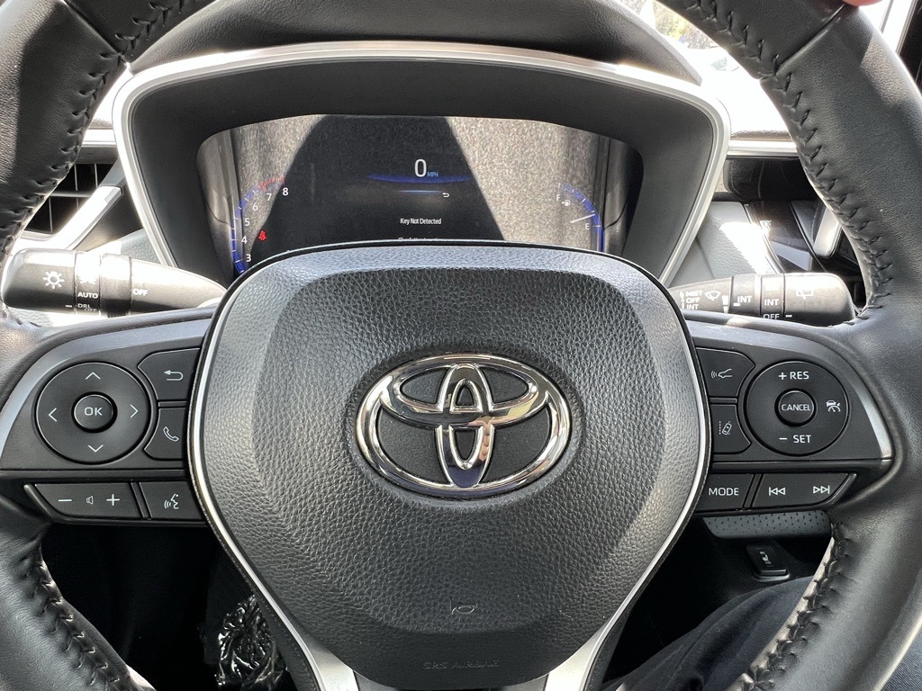 Vehicle image 19 of 28