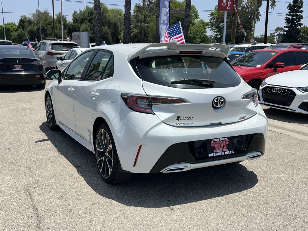 Vehicle image 8 of 28