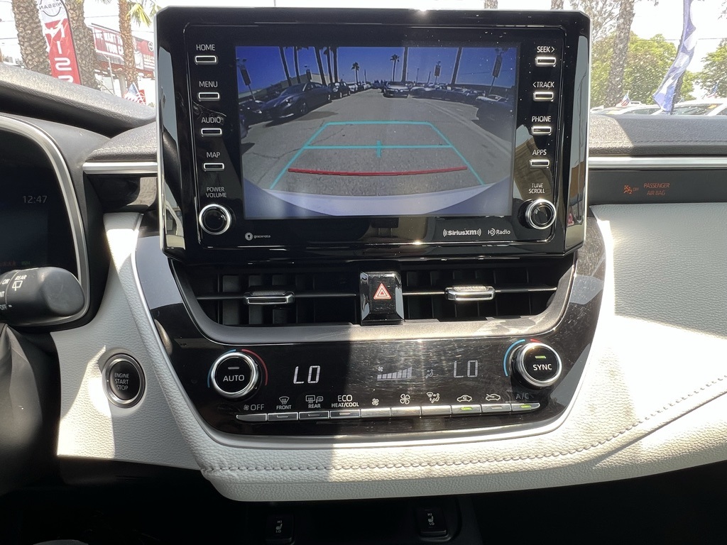 Vehicle image 27 of 28