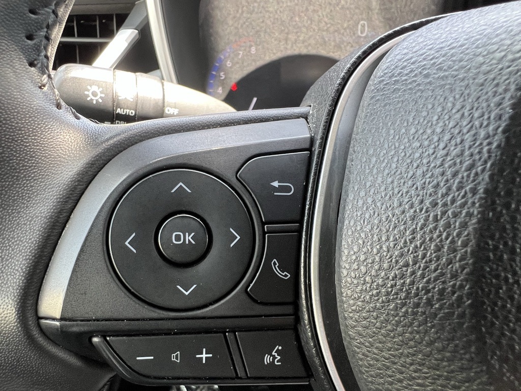 Vehicle image 20 of 28