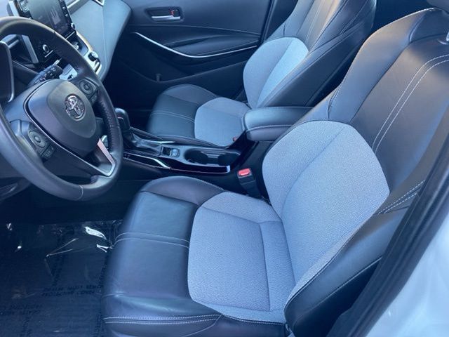 Vehicle image 14 of 30