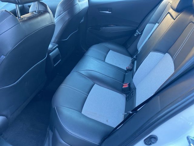 Vehicle image 16 of 30