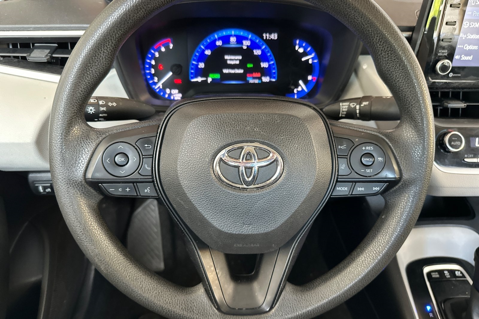 Vehicle image 24 of 33