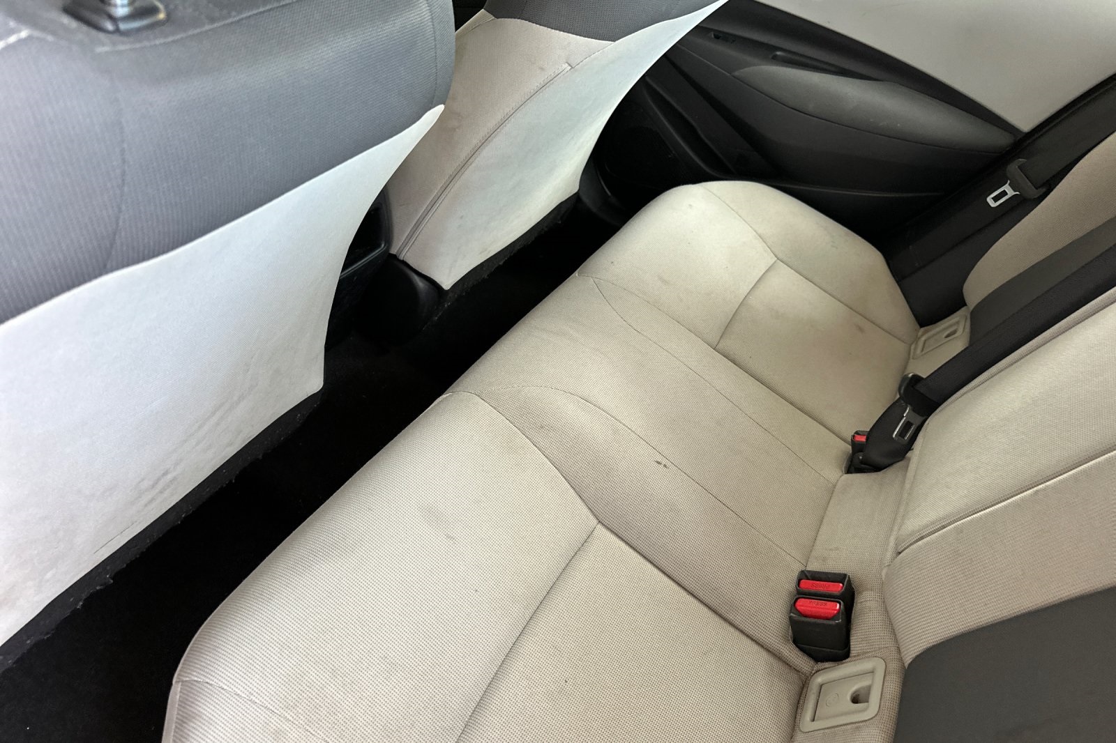 Vehicle image 13 of 33