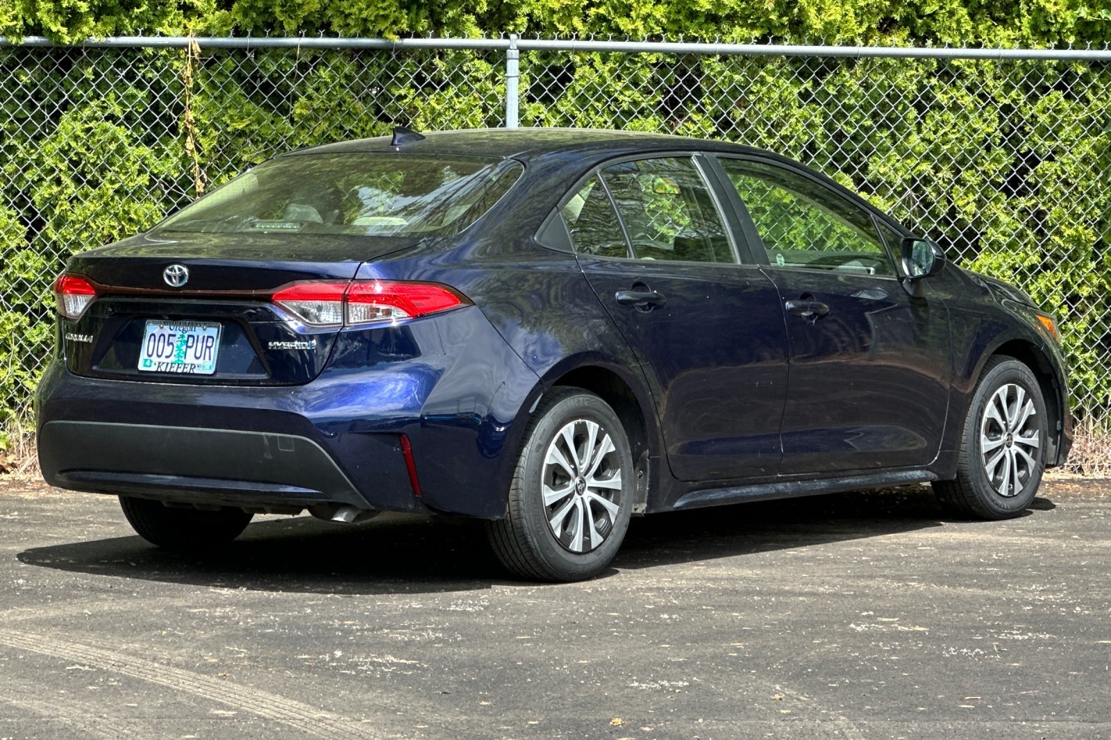 Vehicle image 6 of 33