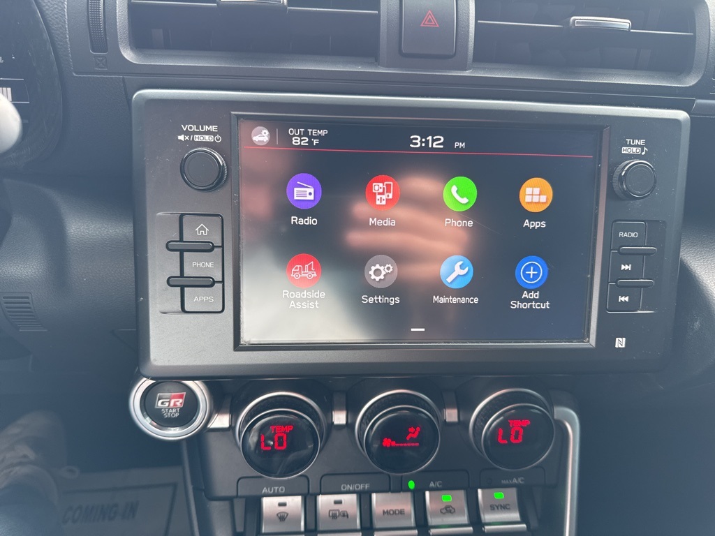 Vehicle image 10 of 20