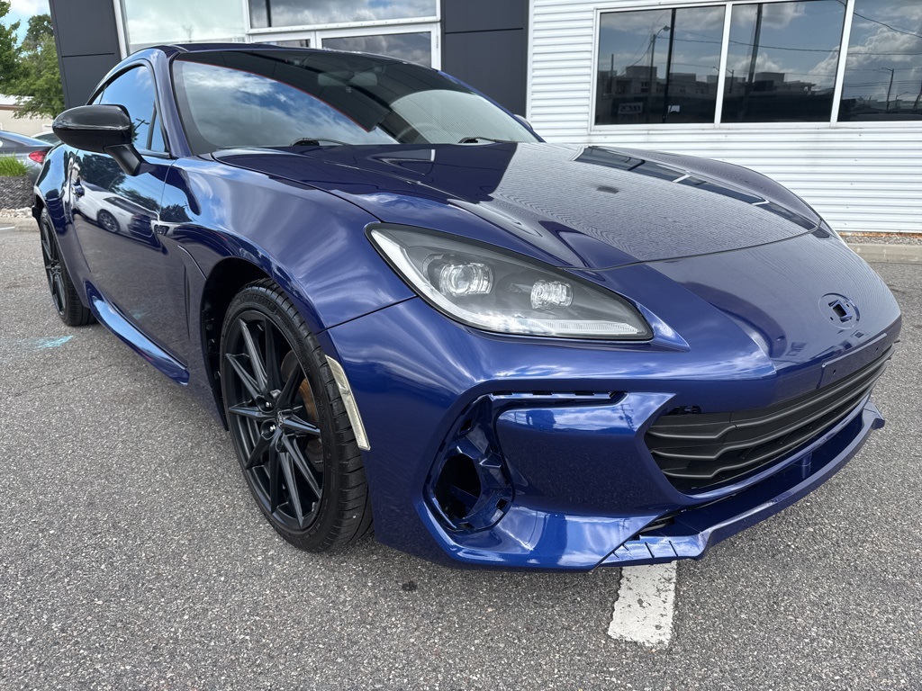 Vehicle image 2 of 20