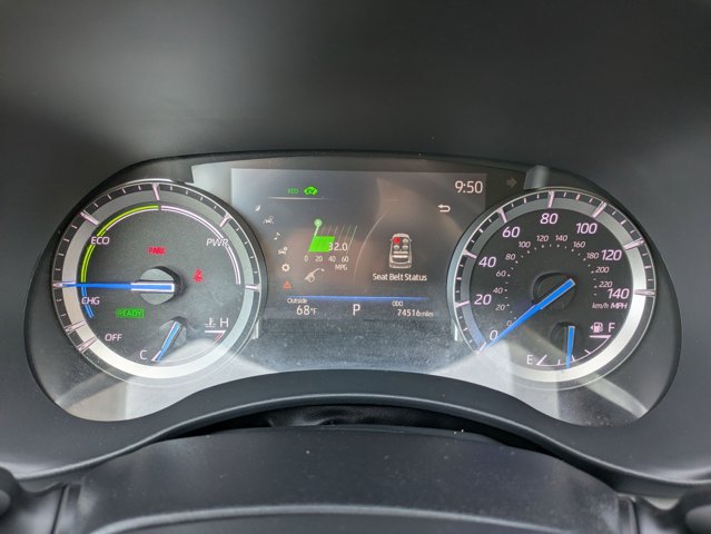 Vehicle image 12 of 32