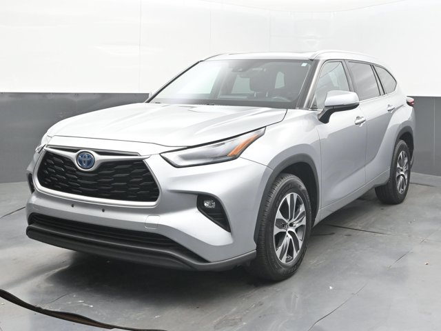2022 Toyota Highlander Hybrid XLE Image 1 of 41