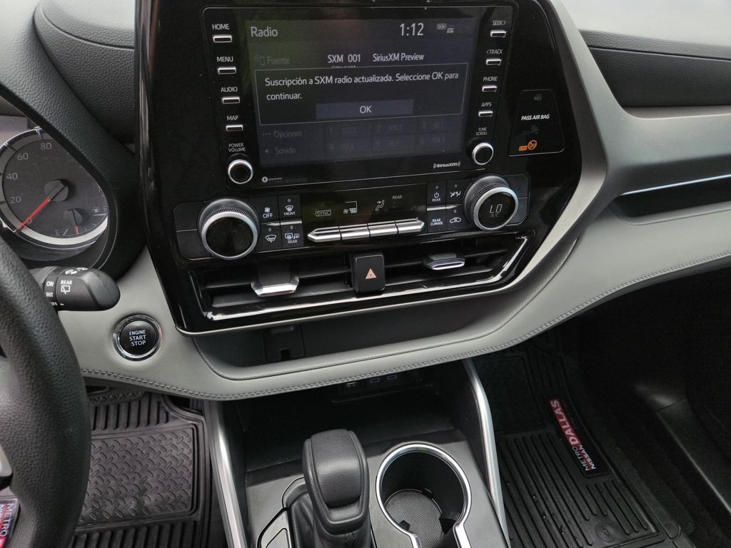 Vehicle image 16 of 30