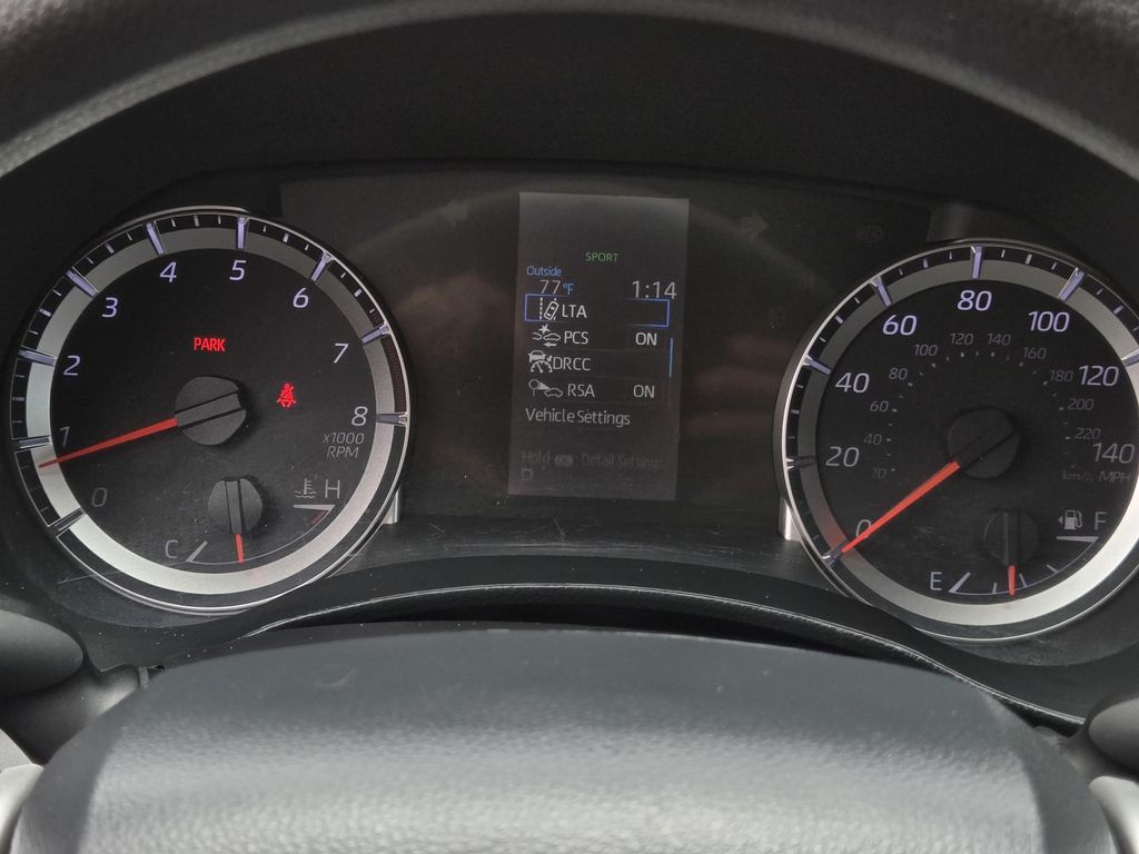 Vehicle image 13 of 30