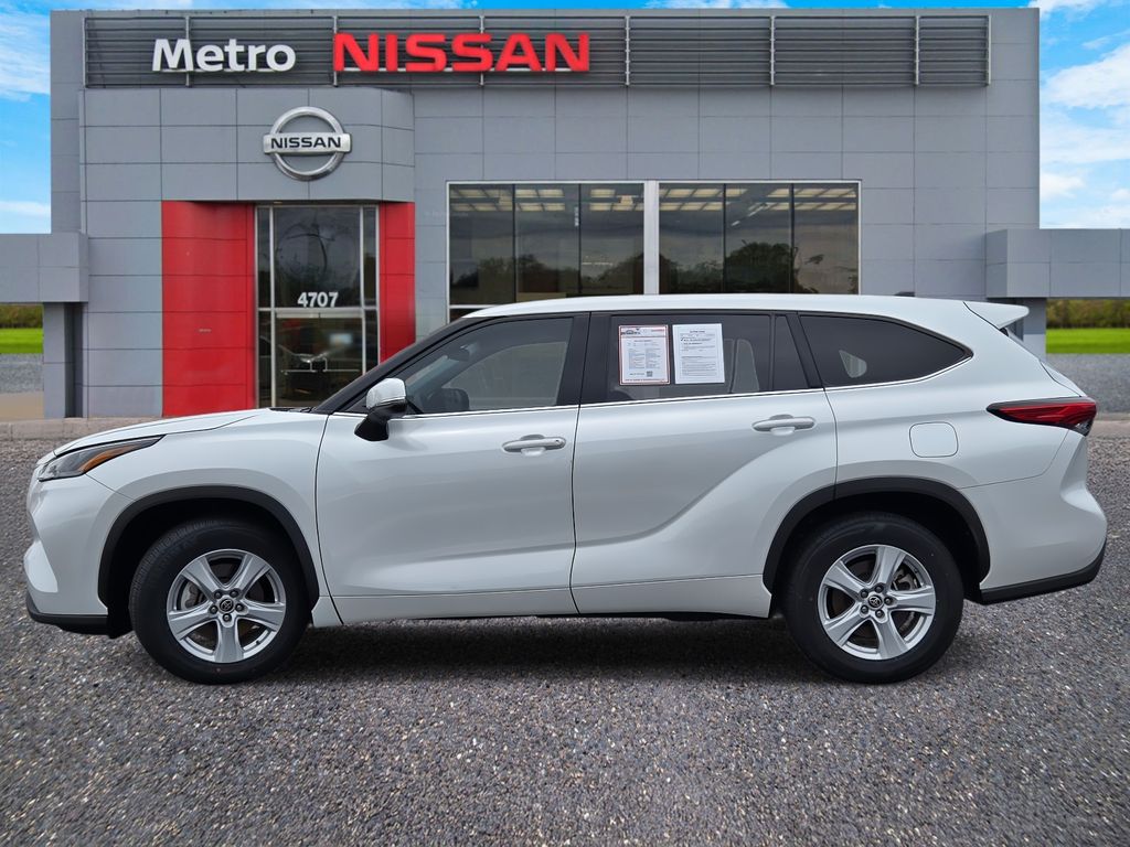 Vehicle image 5 of 30