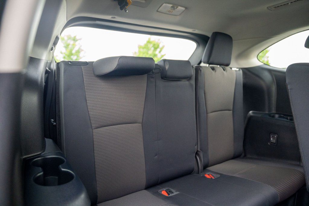 Vehicle image 12 of 36