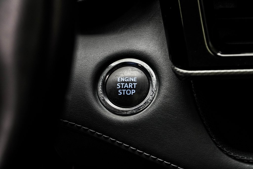 Vehicle image 27 of 42