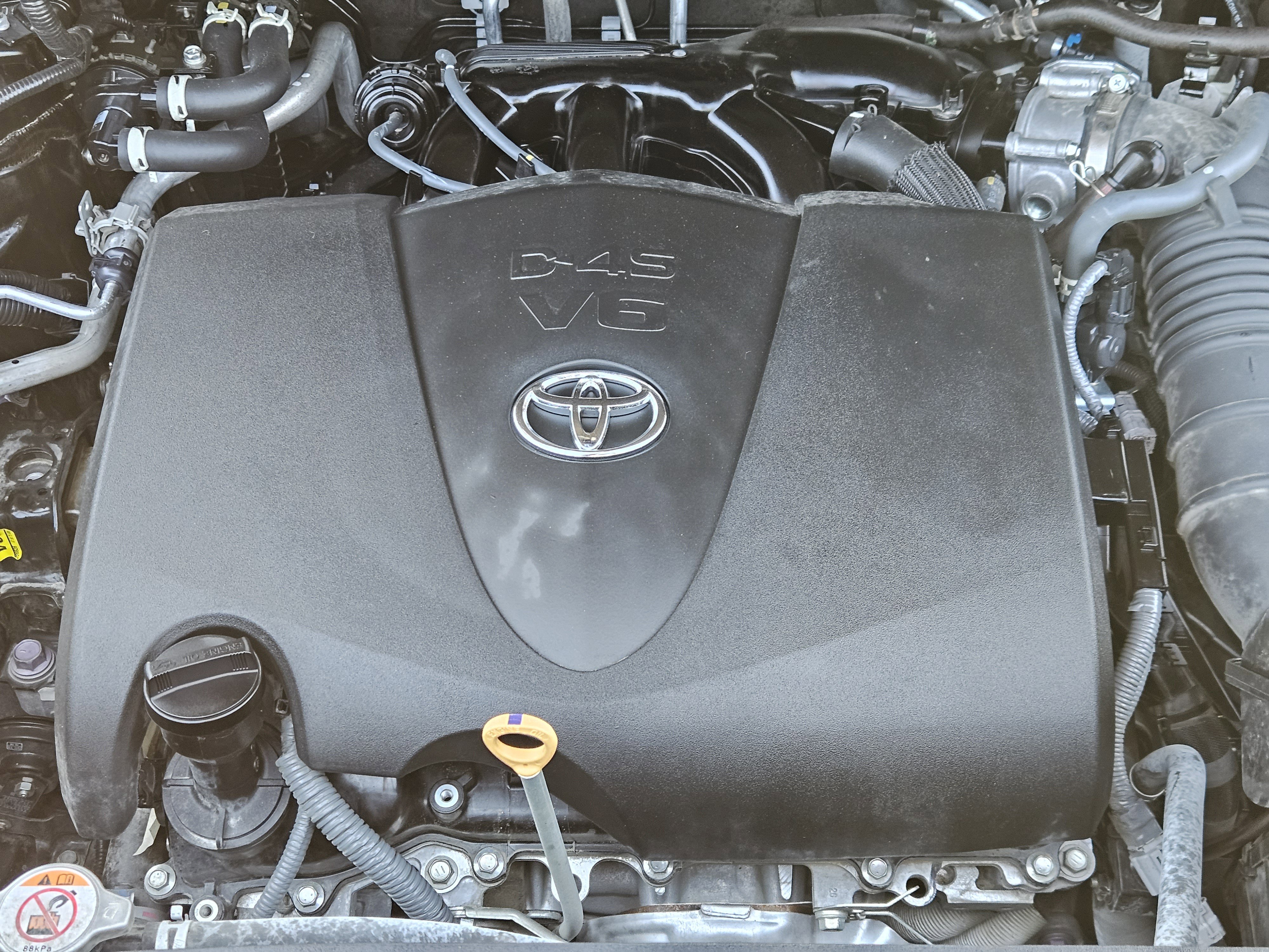 Vehicle image 23 of 24