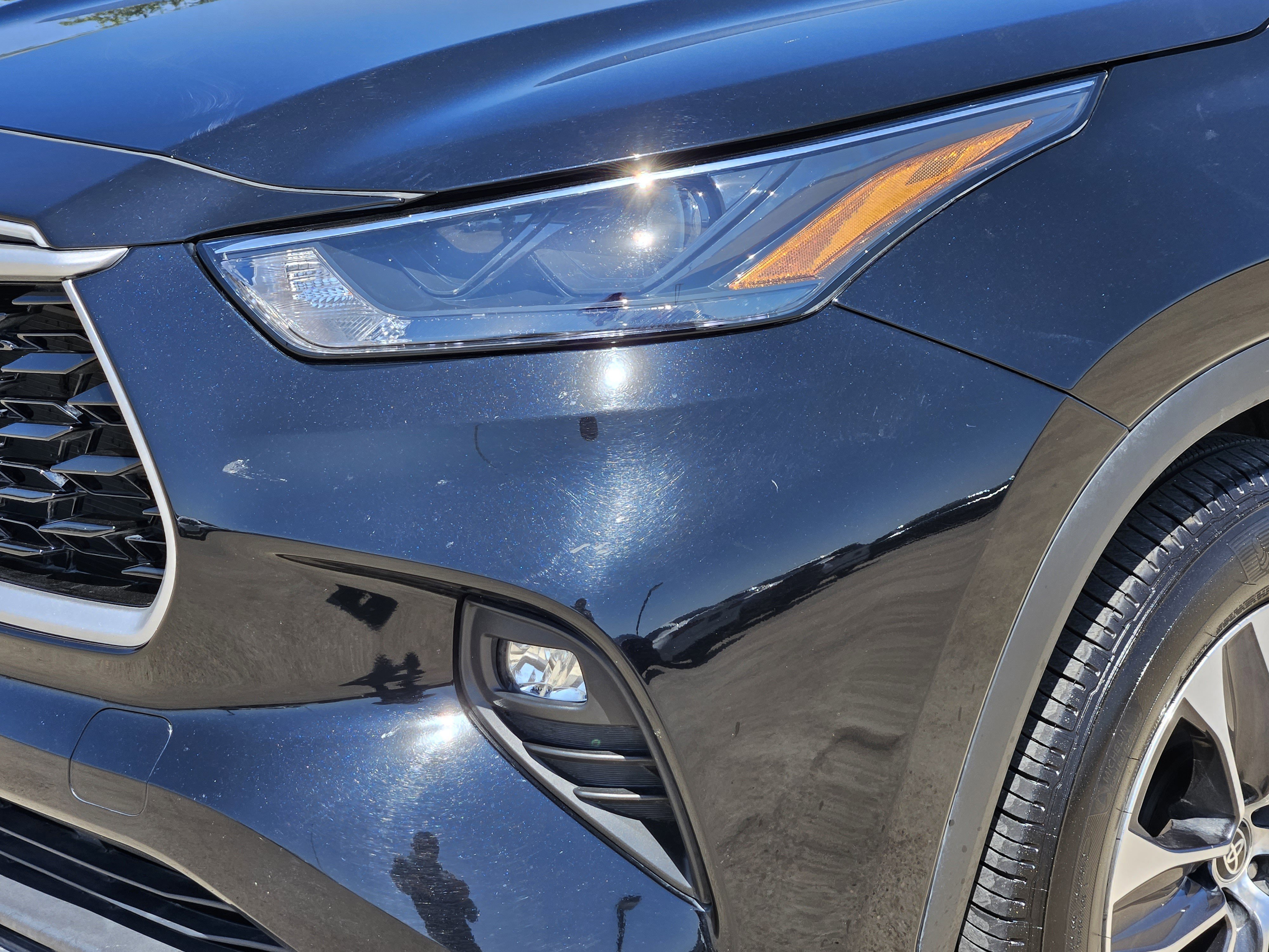 Vehicle image 6 of 24