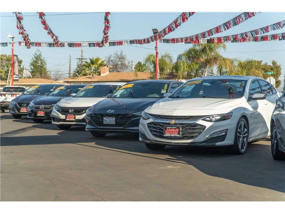 Vehicle image 10 of 41
