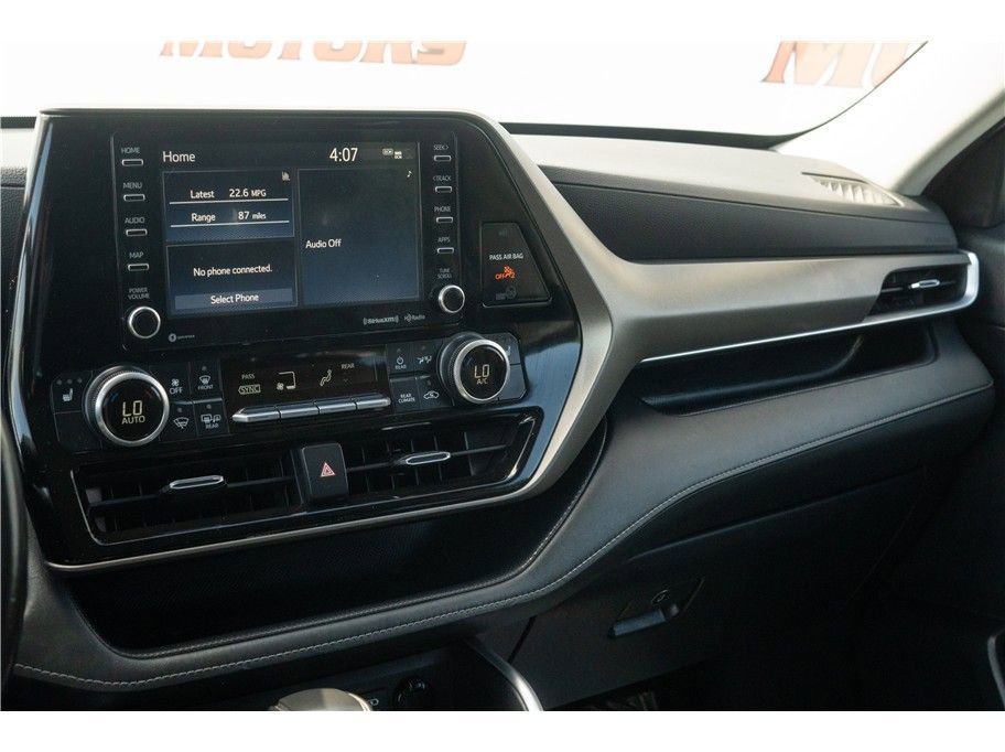 Vehicle image 18 of 41