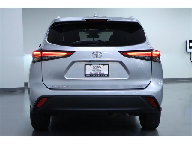 Vehicle image 9 of 31
