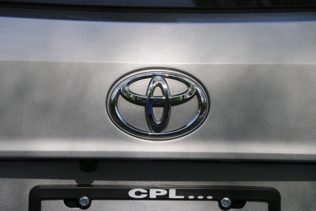Vehicle image 9 of 31