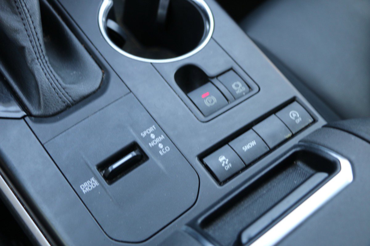 Vehicle image 20 of 31