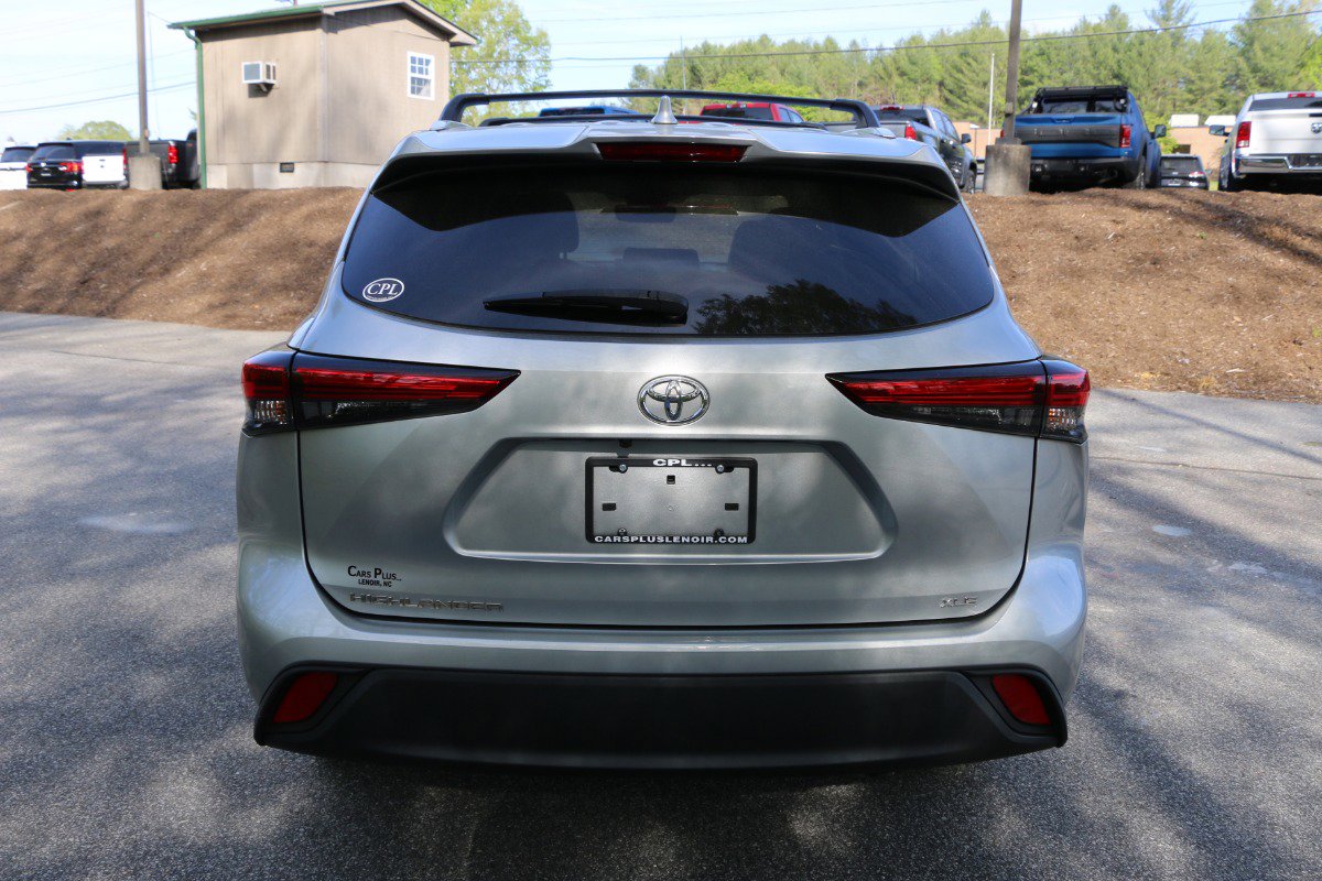 Vehicle image 6 of 31