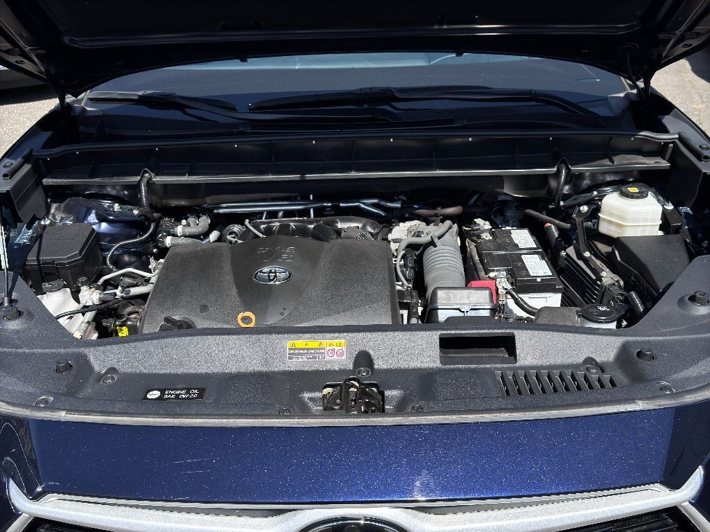 Vehicle image 33 of 33