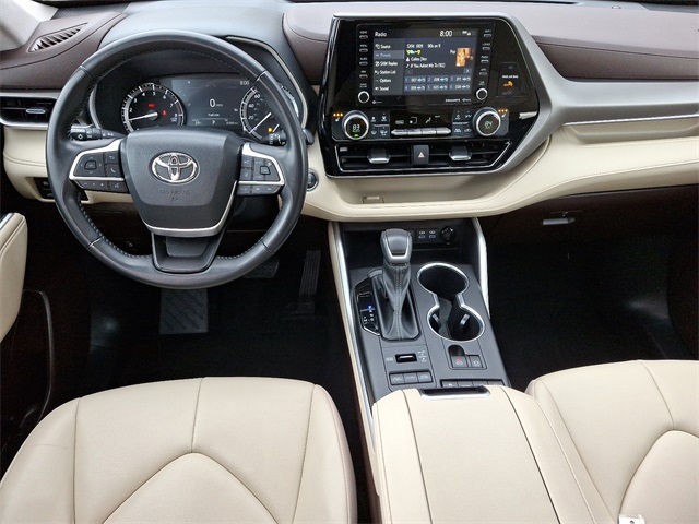 Vehicle image 12 of 32