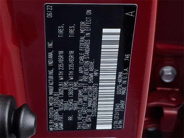 Vehicle image 27 of 32