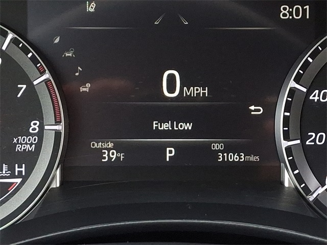Vehicle image 22 of 32