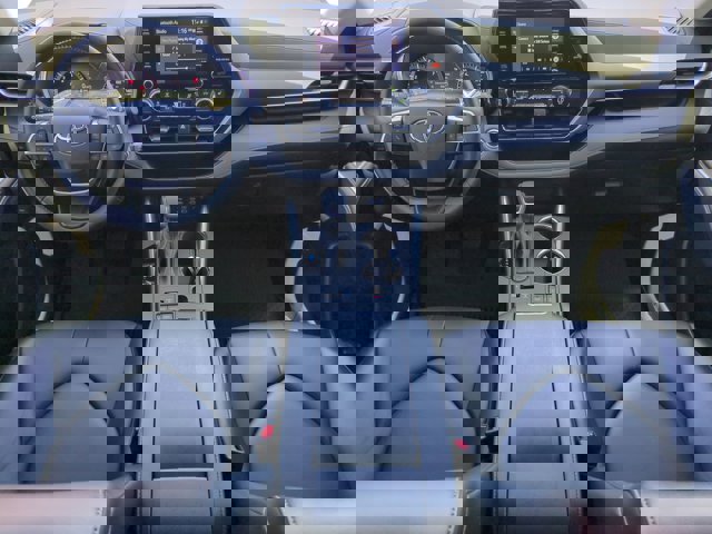 Vehicle image 15 of 29