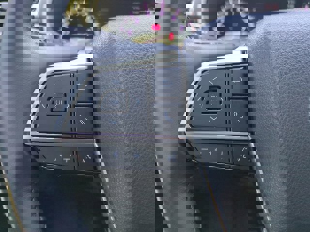Vehicle image 25 of 29