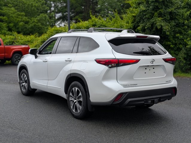 Vehicle image 7 of 47