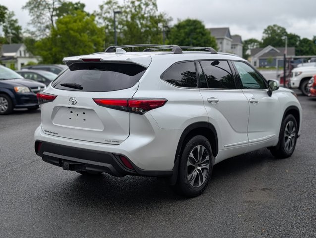 Vehicle image 5 of 47