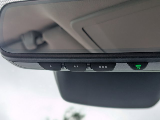 Vehicle image 27 of 47