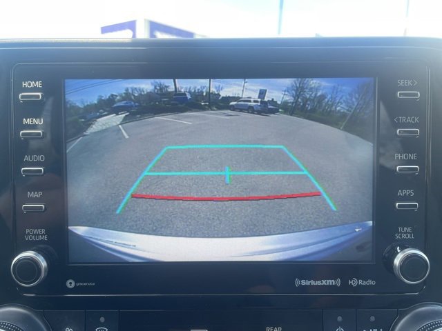 Vehicle image 22 of 28