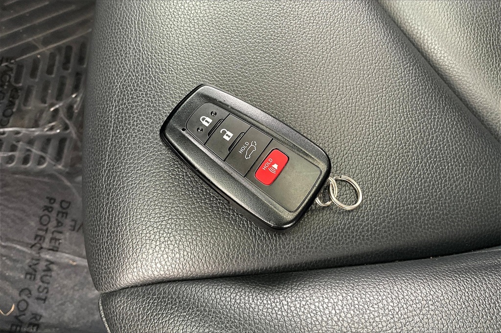 Vehicle image 34 of 35