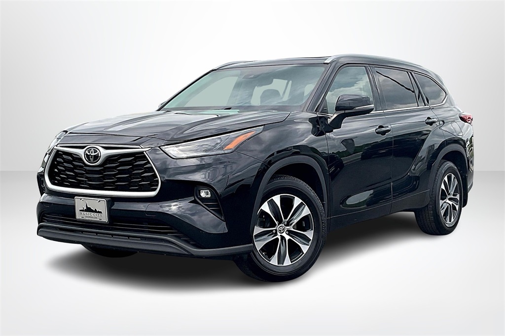 Vehicle image 1 of 35