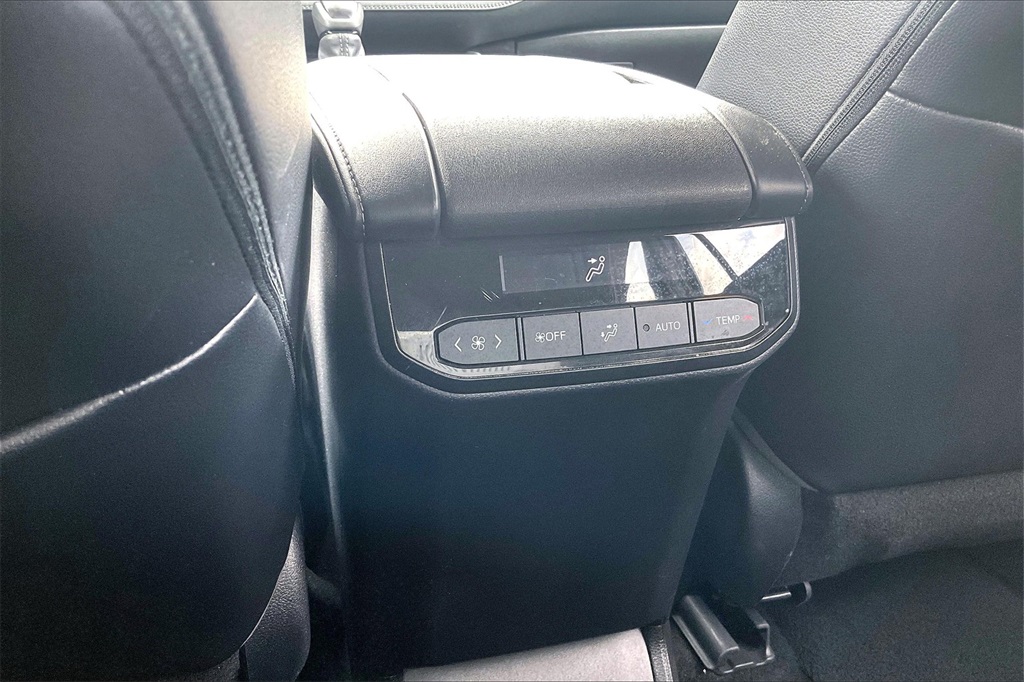 Vehicle image 35 of 35