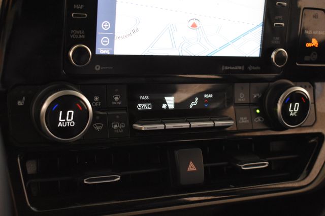 Vehicle image 20 of 32