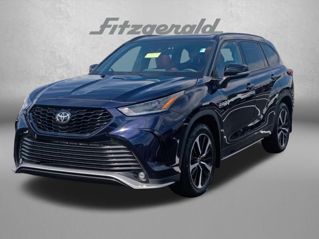 2022 Toyota Highlander XSE Image 1 of 28