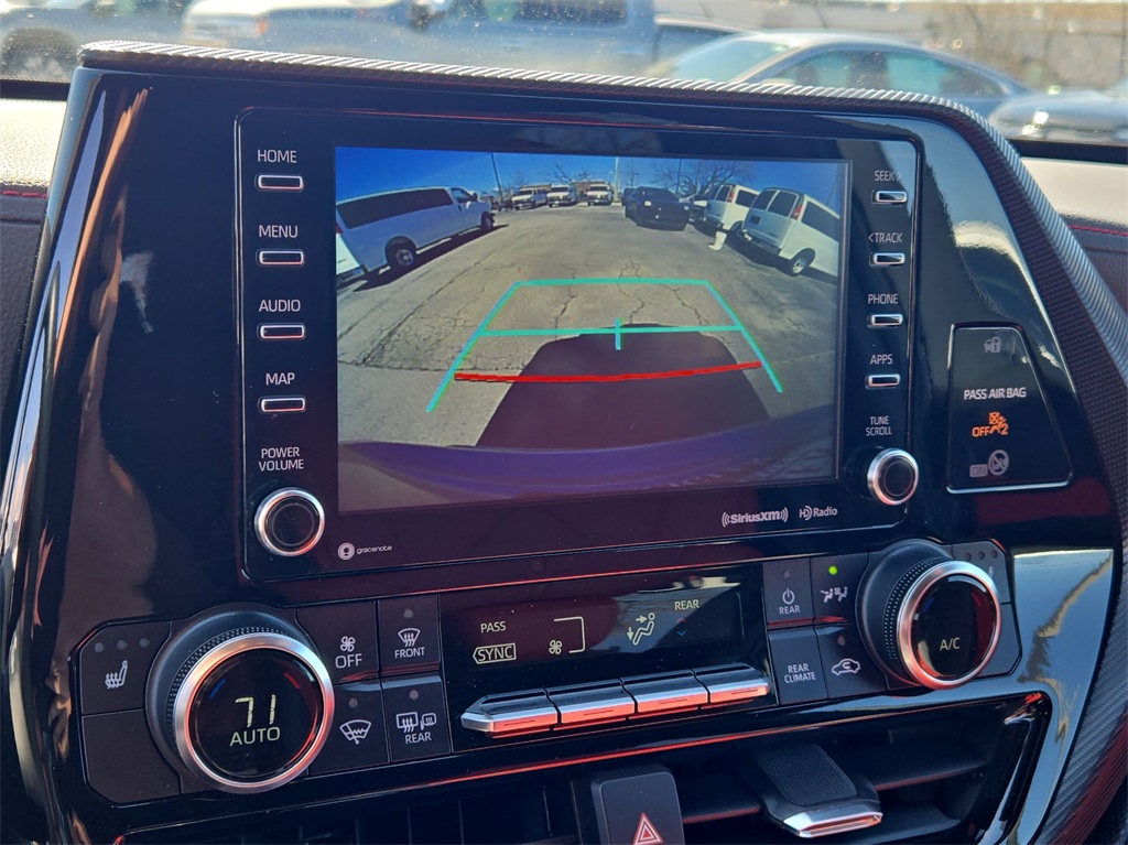 Vehicle image 20 of 39