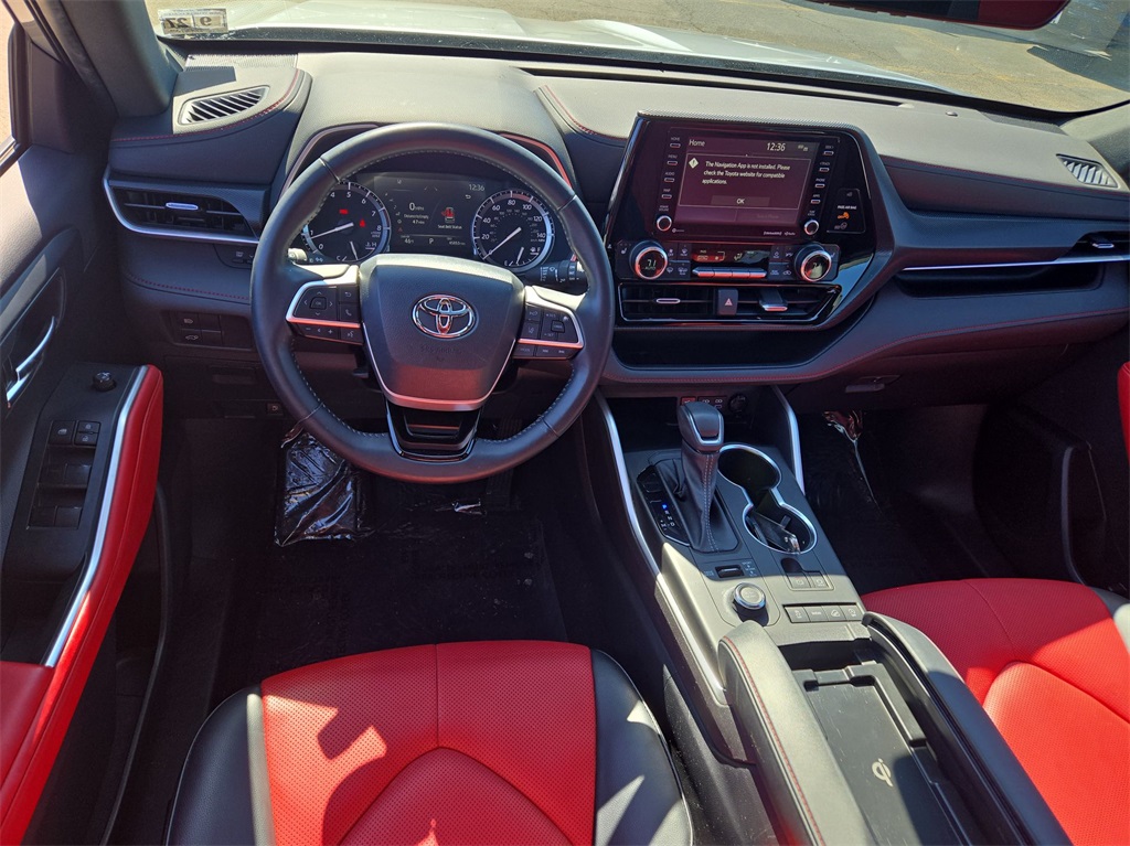 Vehicle image 26 of 39