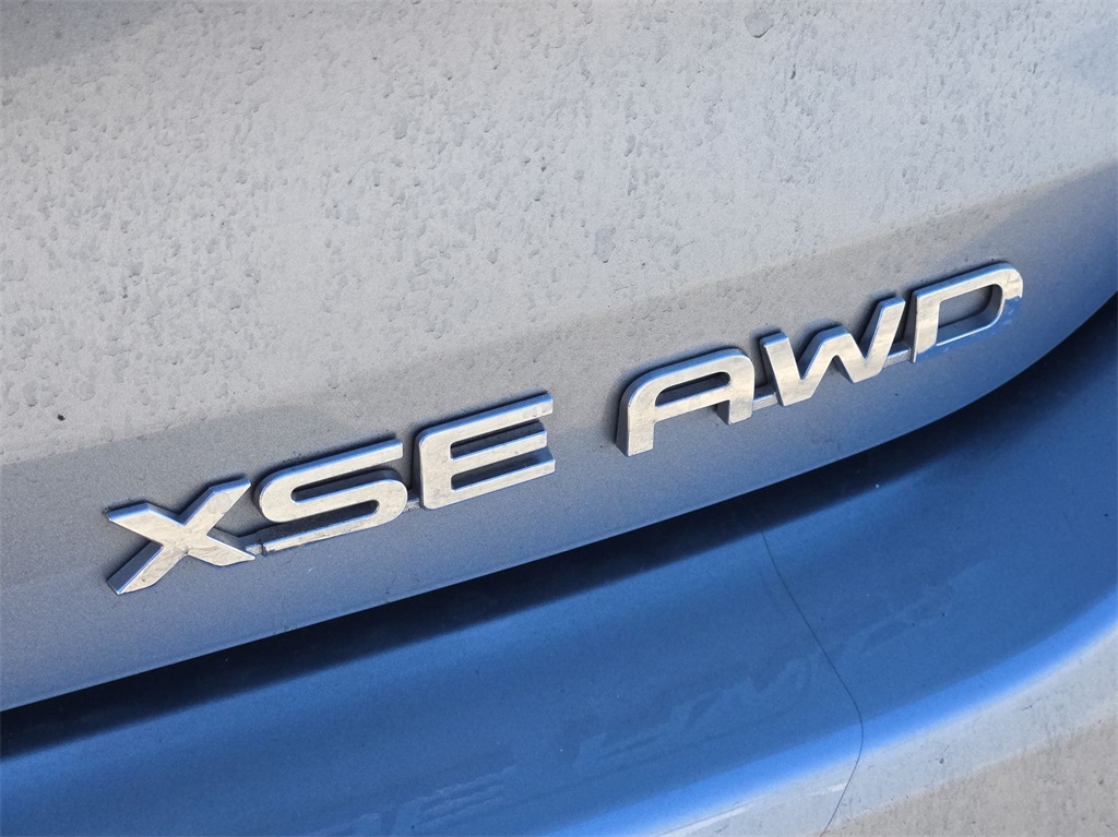 Vehicle image 37 of 39