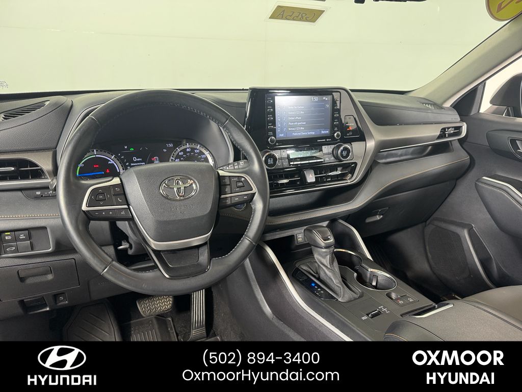 Vehicle image 28 of 31