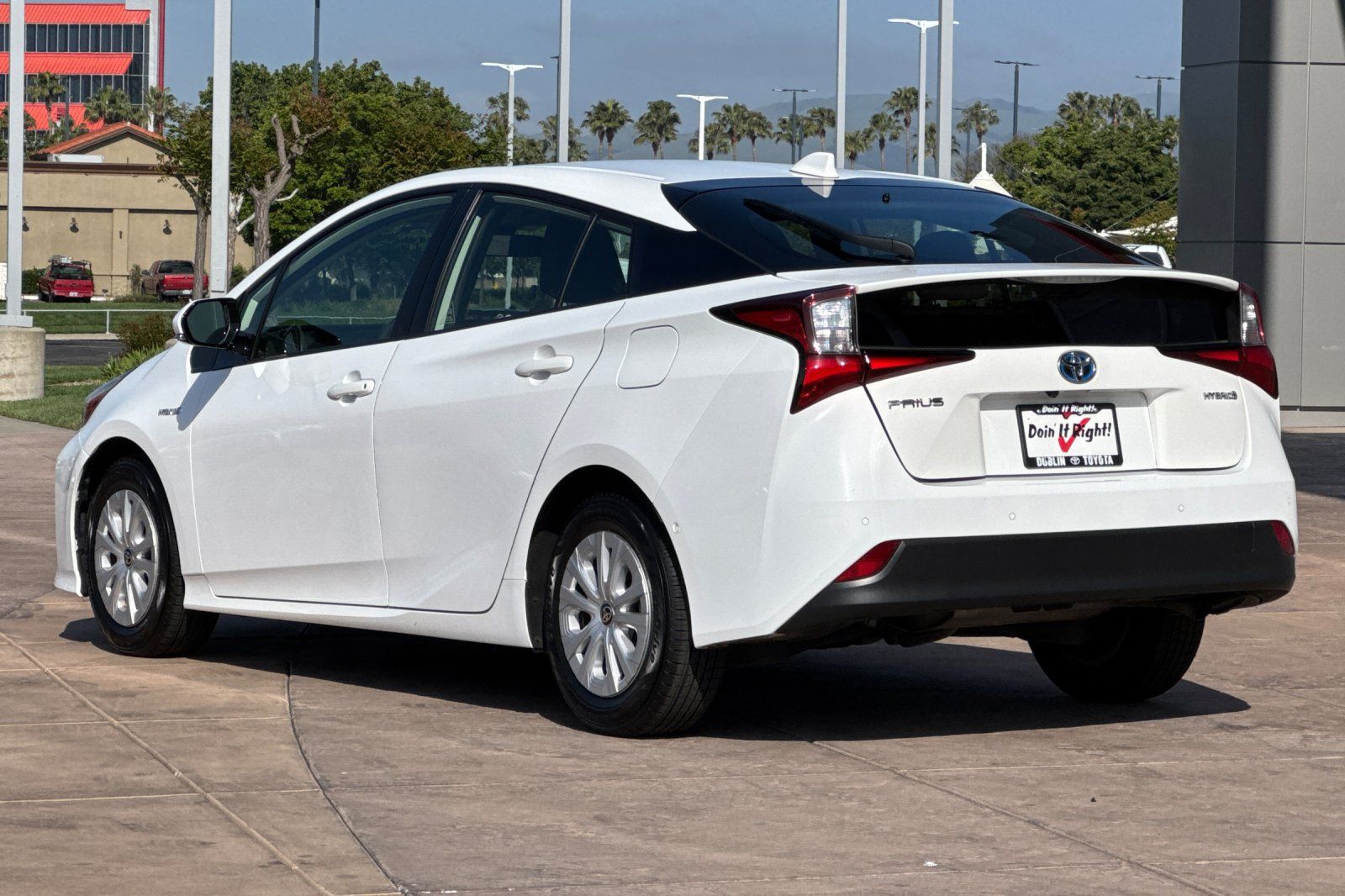 Vehicle image 8 of 46
